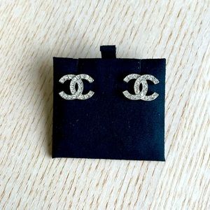 Chanel CC stud earrings